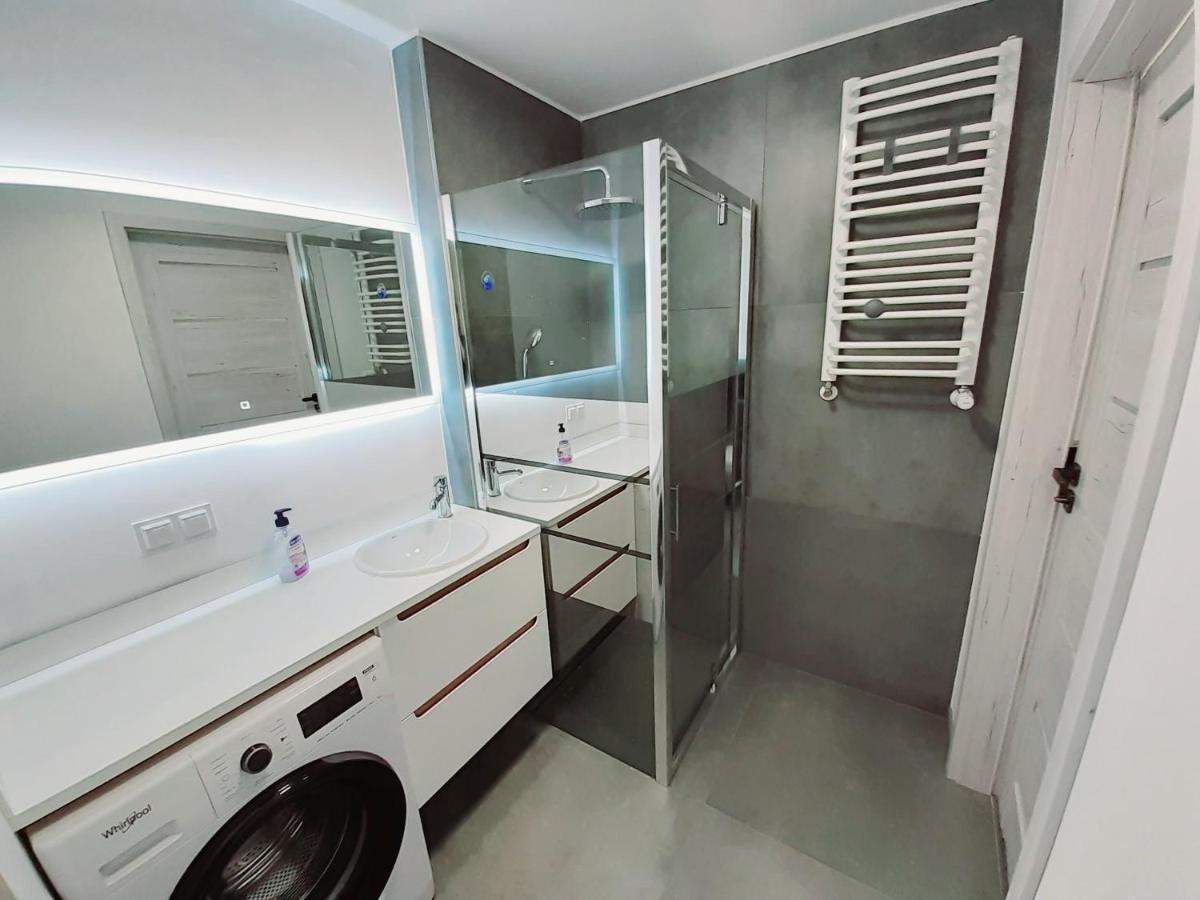 コウォブジェクApartament Kapitanski Mostek 17A Z Widokiem Na Port I Latarnie Morska Oraz Garazemアパートメント エクステリア 写真